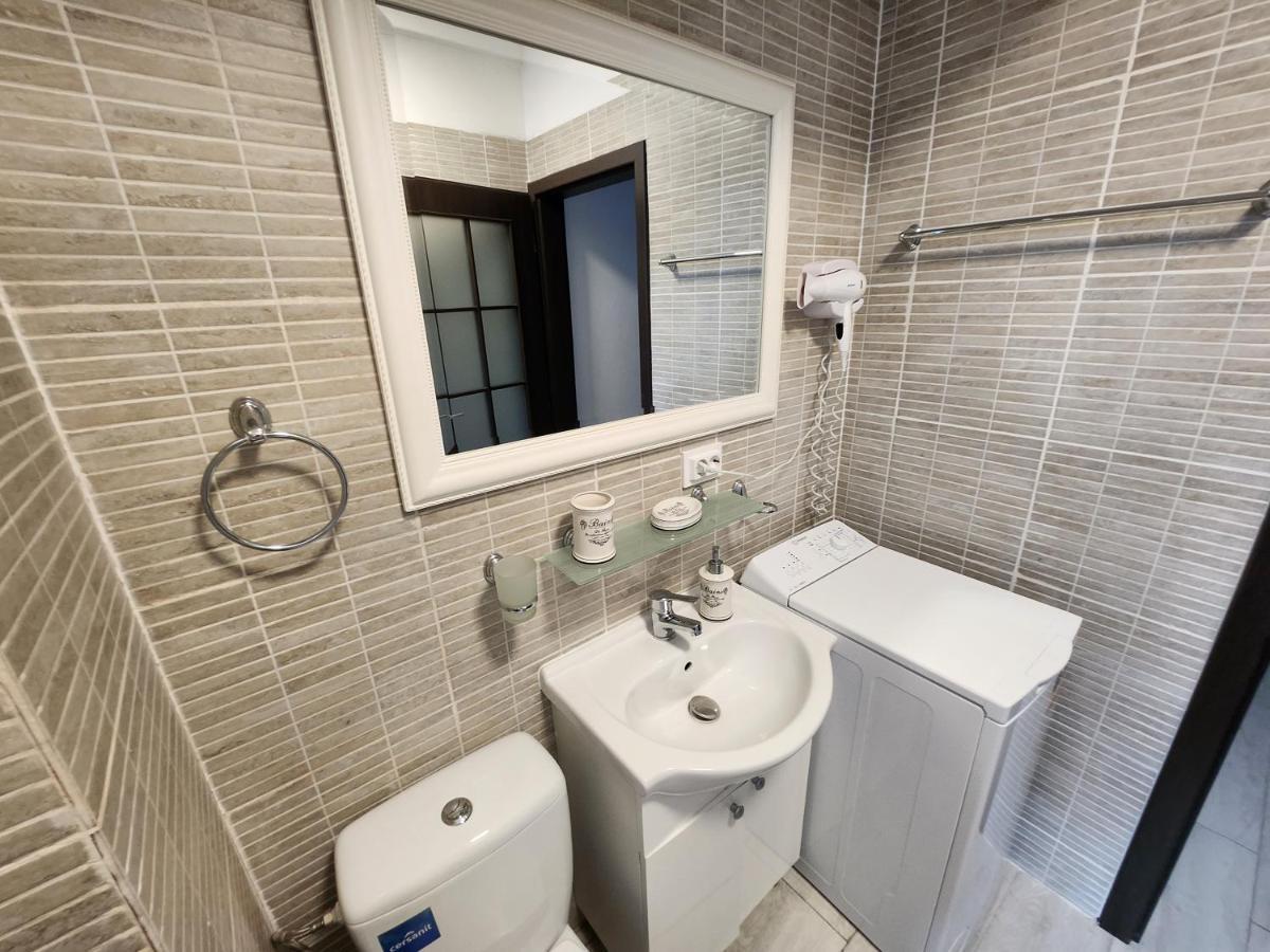 Boutique City Retreats Apartments 이아시 외부 사진