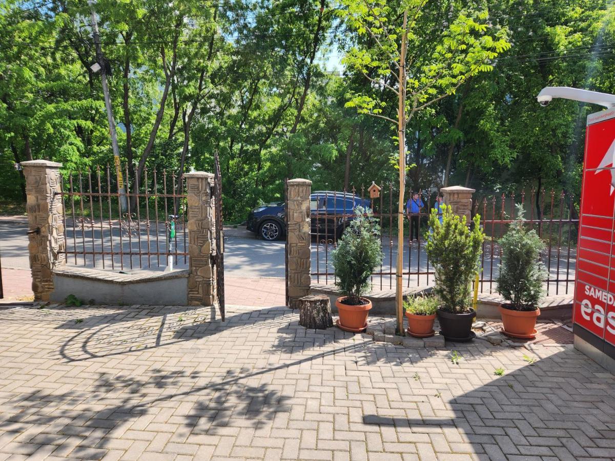 Boutique City Retreats Apartments 이아시 외부 사진