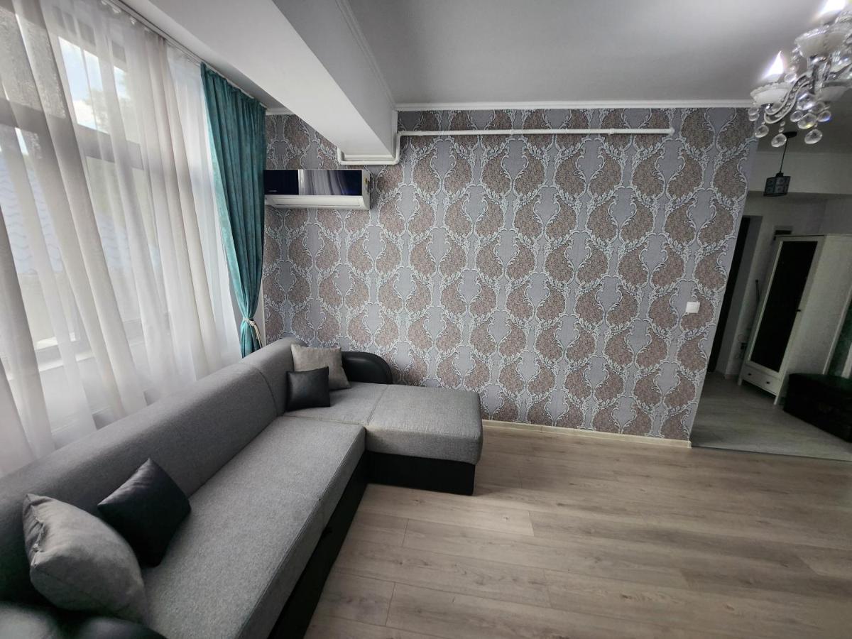 Boutique City Retreats Apartments 이아시 외부 사진