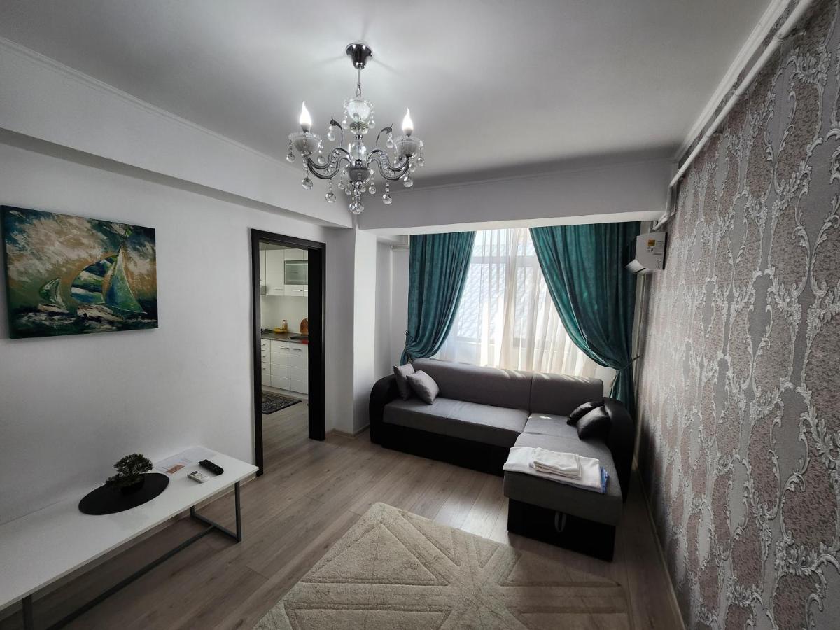 Boutique City Retreats Apartments 이아시 외부 사진