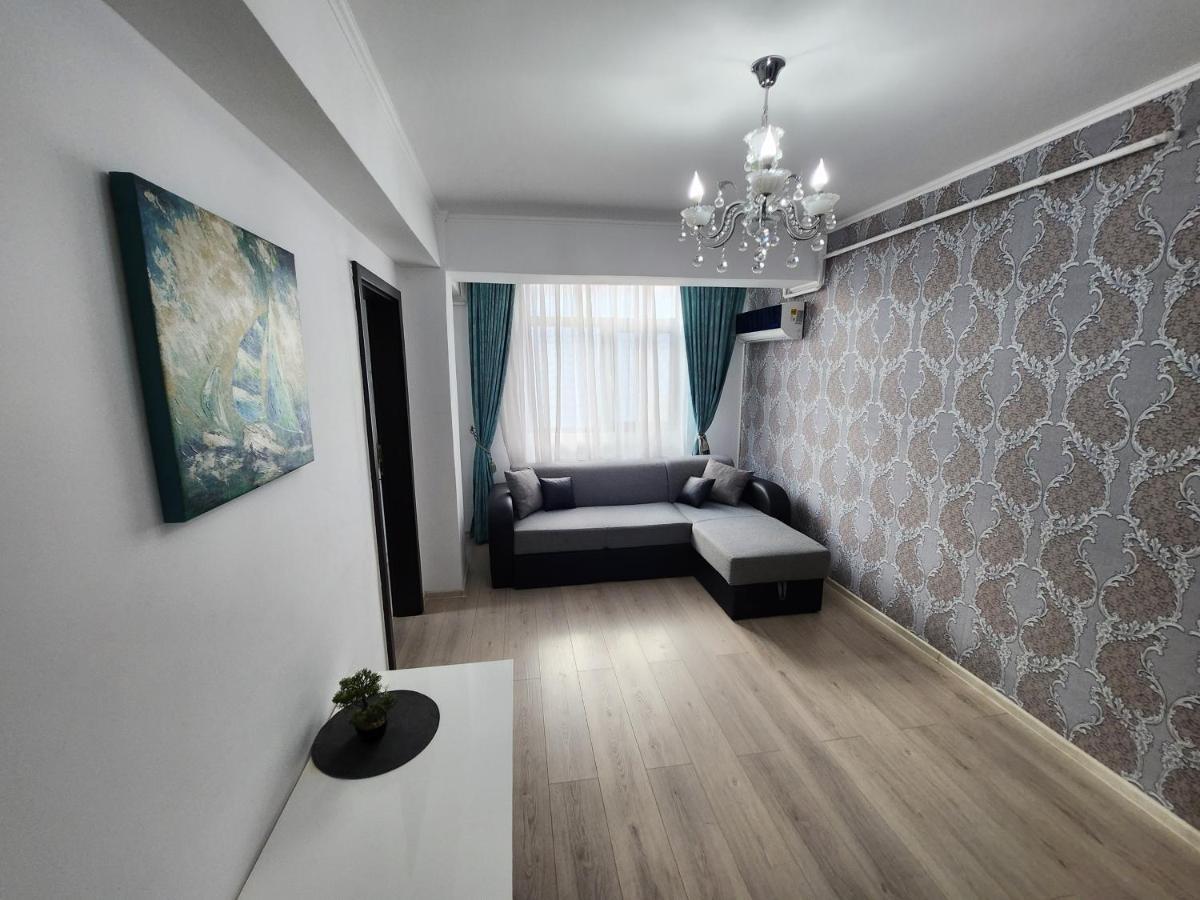 Boutique City Retreats Apartments 이아시 외부 사진