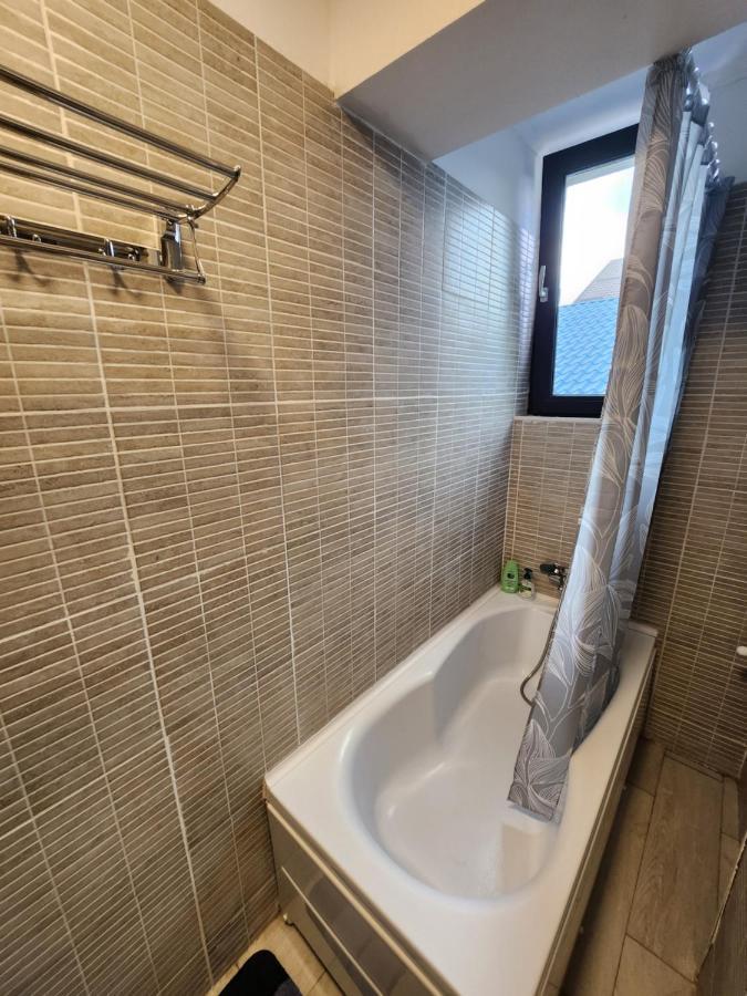 Boutique City Retreats Apartments 이아시 외부 사진